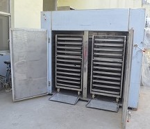 Hot air circulating tray type dryer for fruits & vegetables